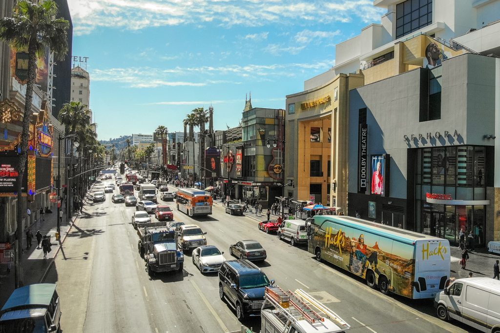 Sponsored Bus activations for HBO – Hacks (Season 2)